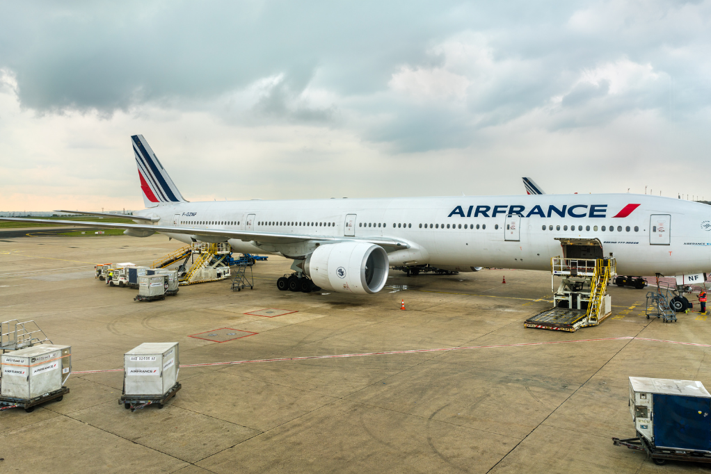 Réservez un chauffeur VTC aéroport de Toulon pour vos transferts confortables et ponctuels.